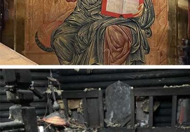 Икона Христа Спаситеља нетакнута у пожару  (ФОТО)